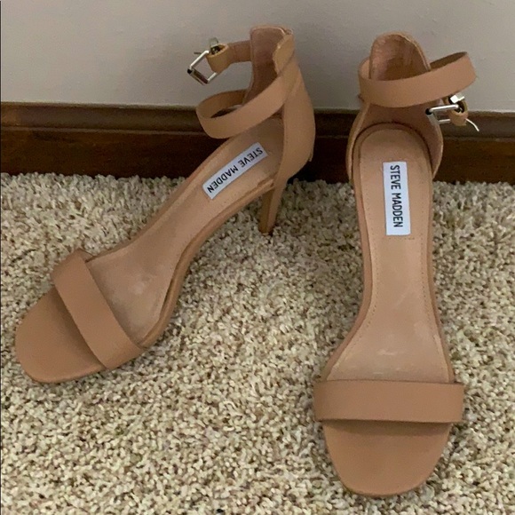 Steve Madden Shoes - Steve Madden Nude High Heels